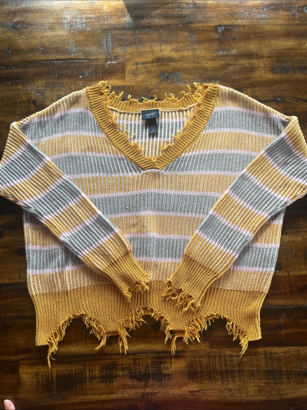 THE BUCKLE Mustard Striped Distressed V-Neck Sweater - Unbranded